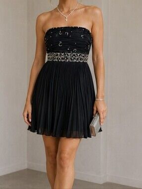 NWT Bella Embellished Strapless Pleated  Mini Dress in Black, Party Dress Sz 0